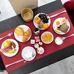 Victoria Interpark Hotel *