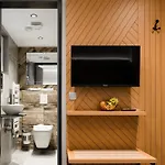 Victoria Interpark Hotel *