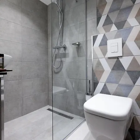 Отель Victoria Interpark