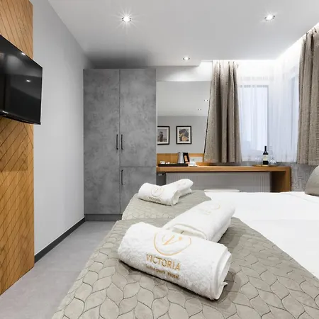 Victoria Interpark Hotel *