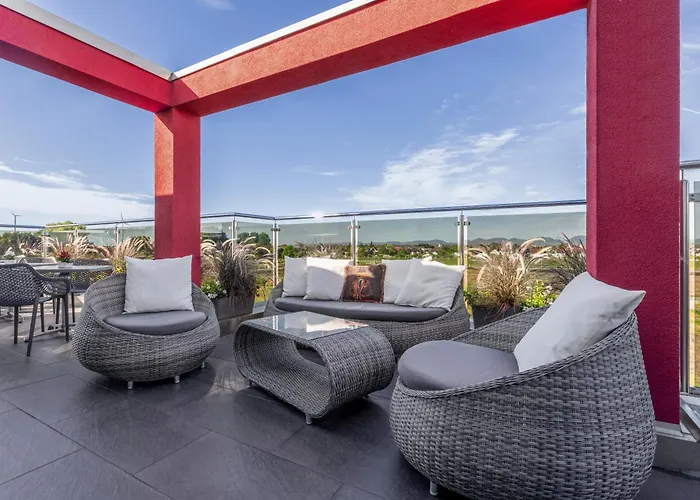 Victoria Interpark מלון *